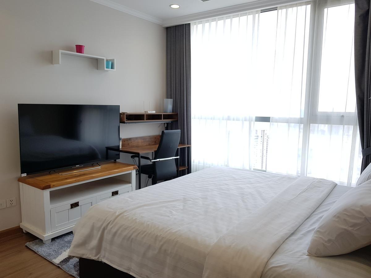 The Berry Vinhomes Luxury Apartments Хошимін Екстер'єр фото